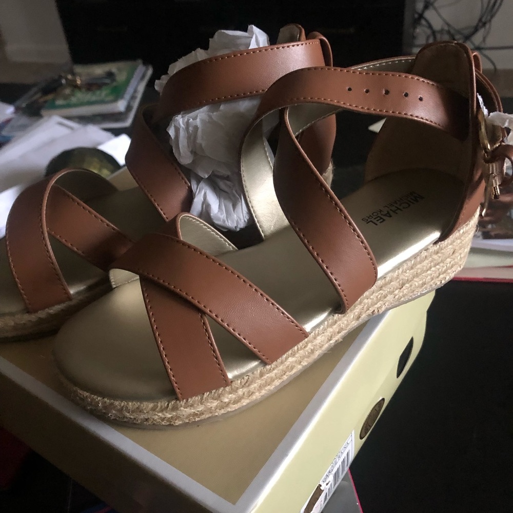 girls sandals